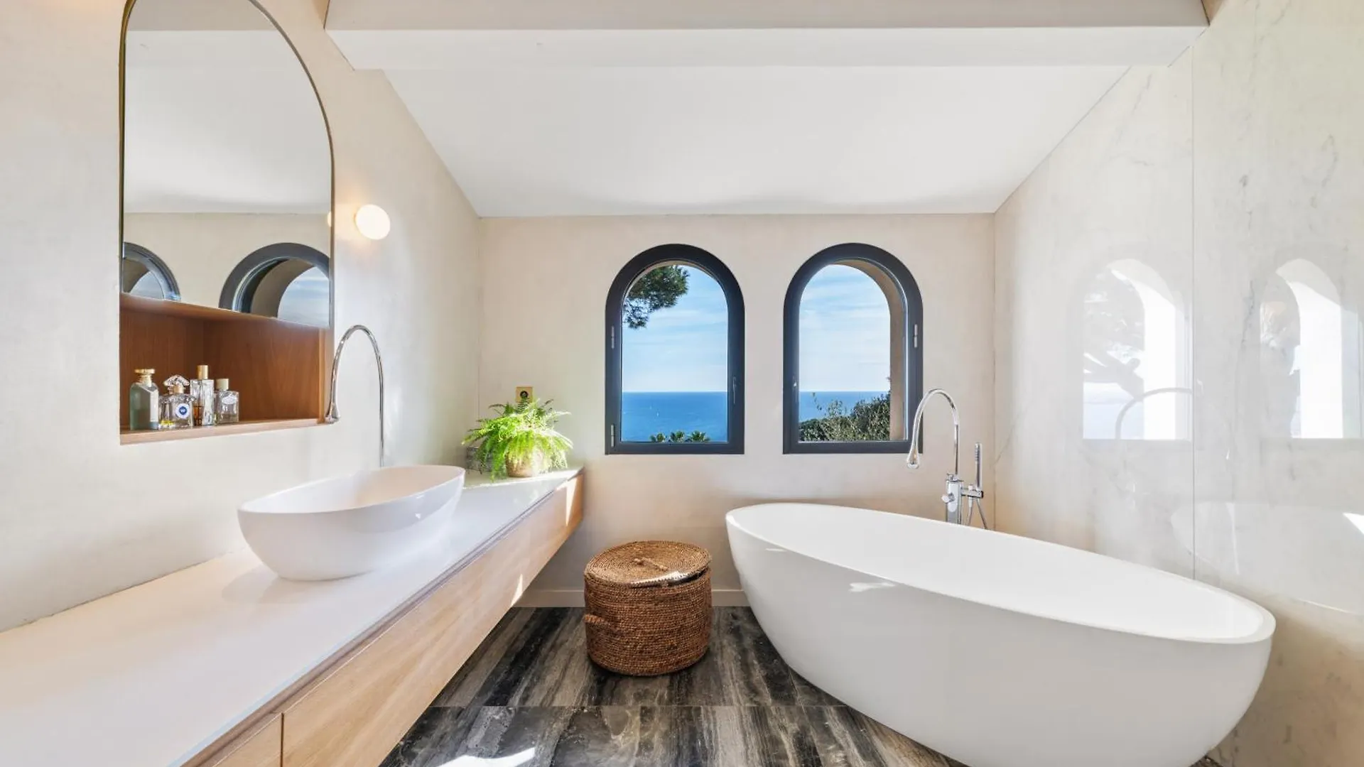 Villa Grand Largue - Vue Mer 180° Cannes 0*,  France